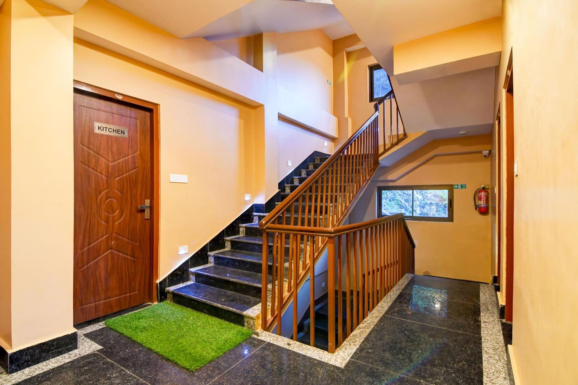 Super Townhouse Downtown Gangtok Hotel Eksteriør billede