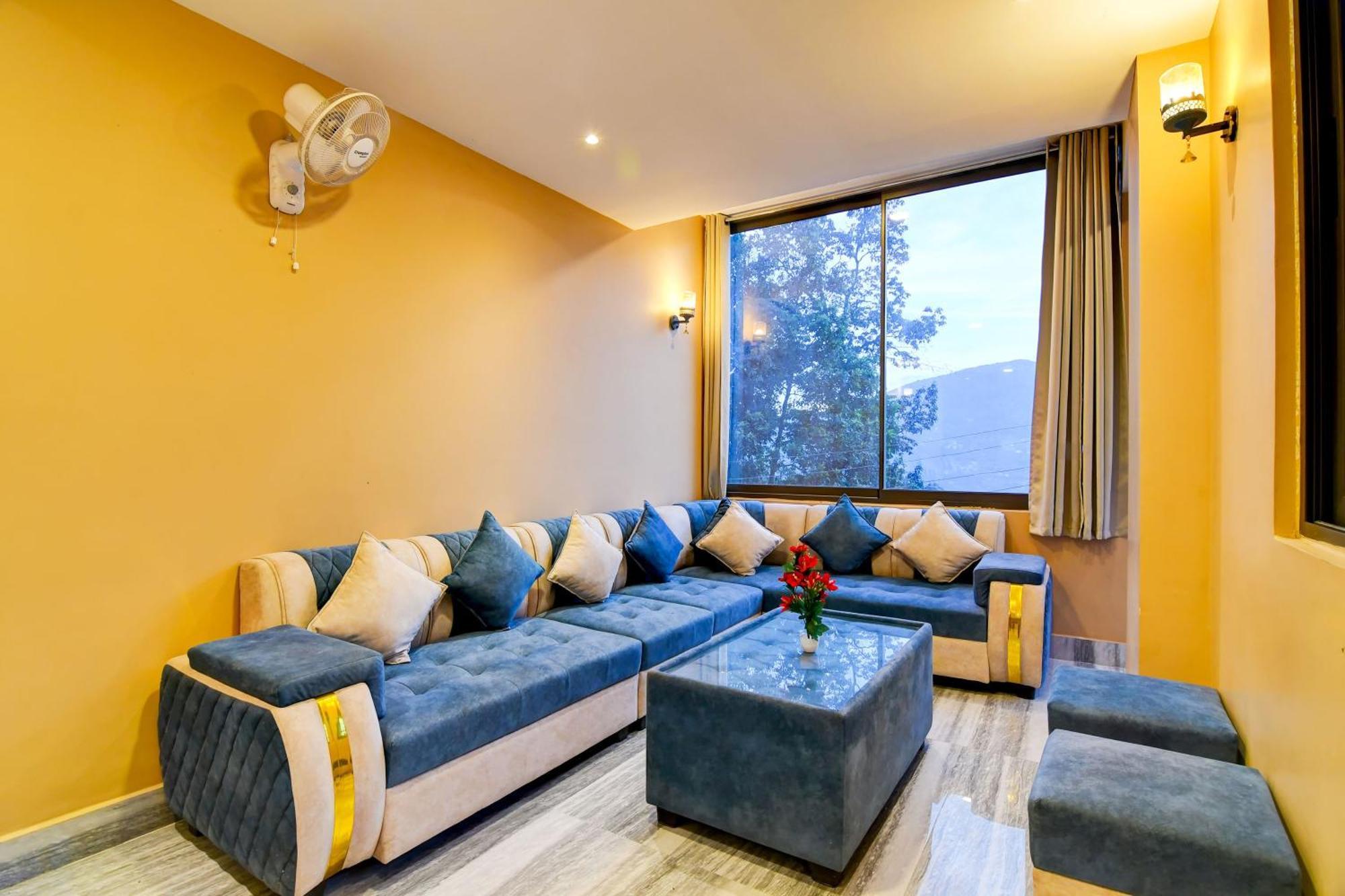 Super Townhouse Downtown Gangtok Hotel Eksteriør billede