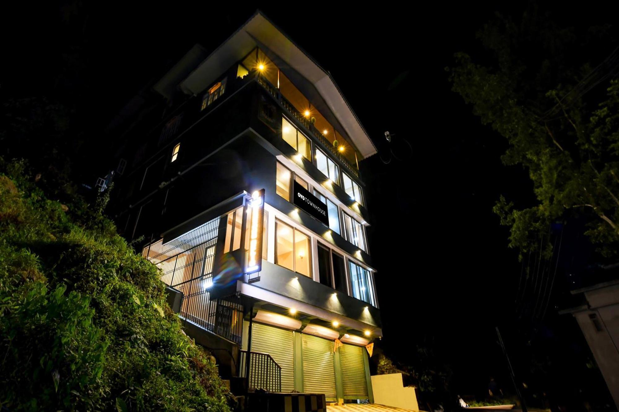 Super Townhouse Downtown Gangtok Hotel Eksteriør billede